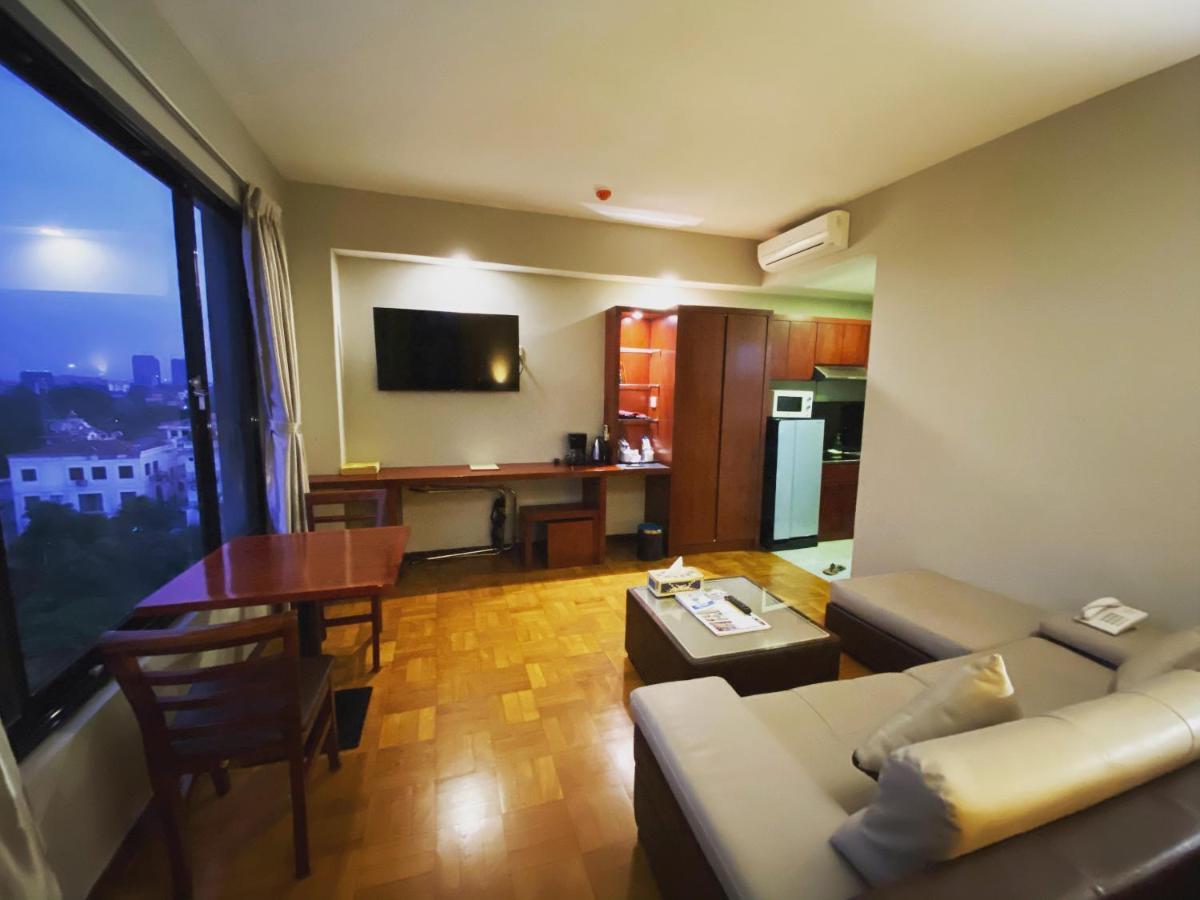 My Dream Hotel Янгон Экстерьер фото